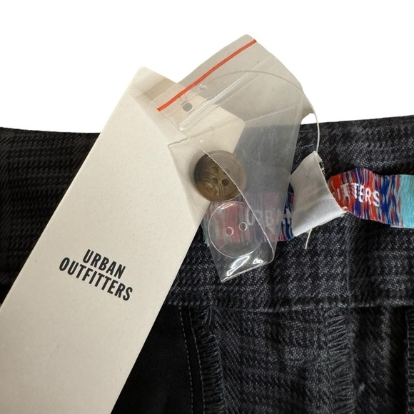 NWT Urban Outfitters Houndstooth plaid flare leg trousers pants women’s 2 - Picture 8 of 14